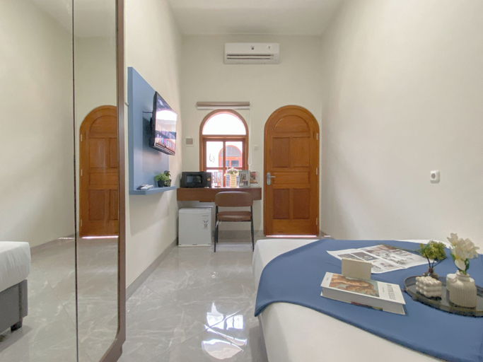 Interior 3, Nice Look Studio (No Kitchen) At Celebrity Mansion, Bekasi