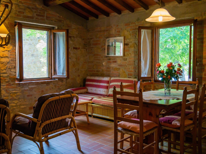 Living room 3, Apartment With Pool and Countryside Views, Florence