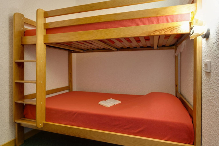 Room, Apartment in Les Deux Alpes With Balcony, Isère