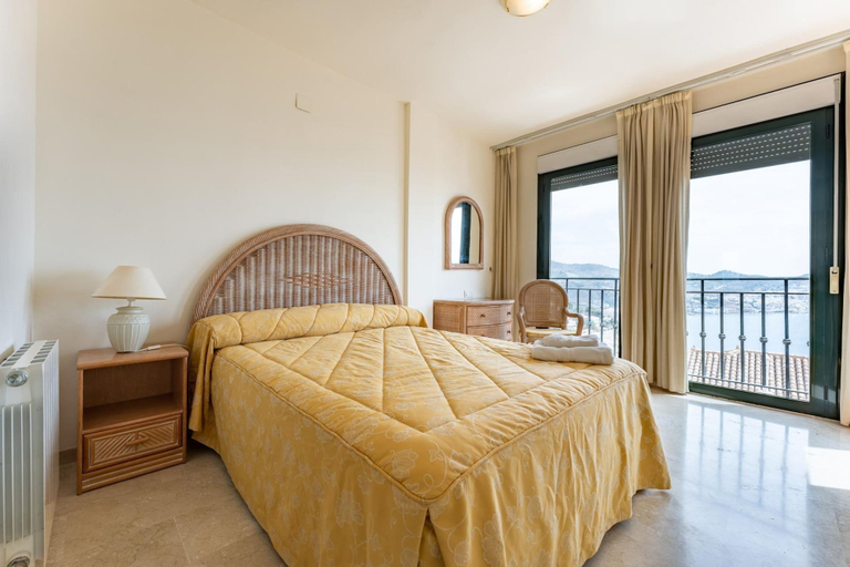 Room 2, Picturesque Holiday Base in La Herradura, Granada