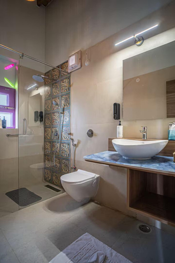 Bathroom 4, Adrushya Estate Luxury Suites Mukteshwar, Nainital