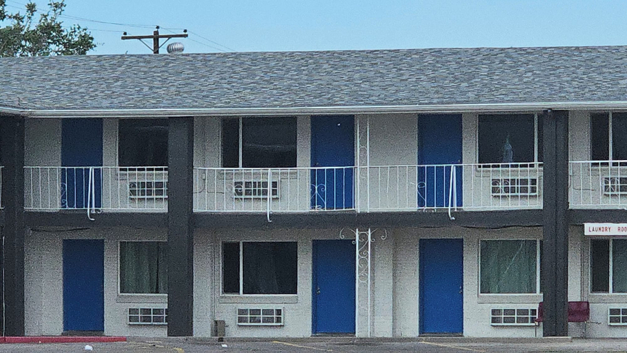 Exterior detail 4, Colonia Motor Hotel, El Paso