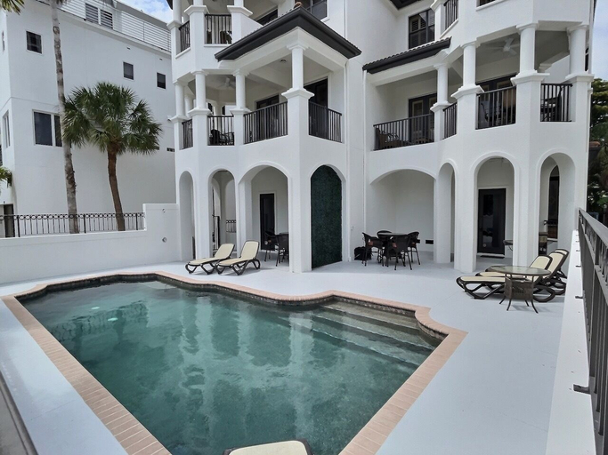 Primary image, Siesta Escape - B, Sarasota