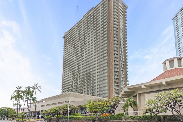 Interior 3, Top Floor Studio With Balcony & Views 3528, Honolulu