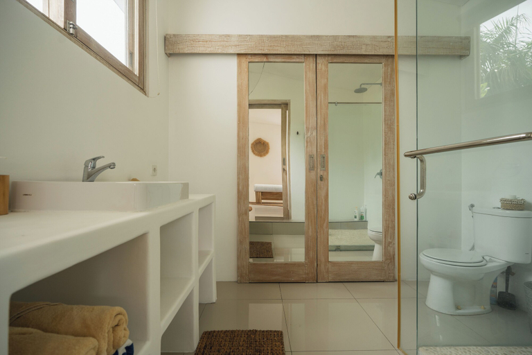 Bathroom 3, Villa Lestari 1 by Alfred in Bali, Badung
