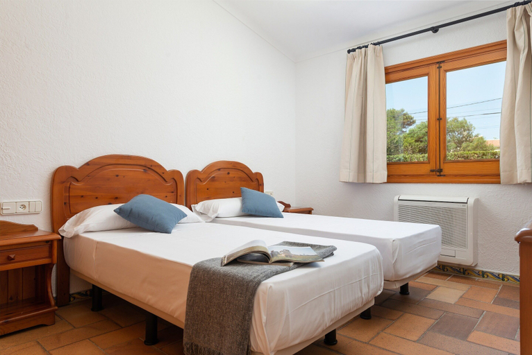Others 4, Mulholland Villa - Villa With Private Pool, Baleares