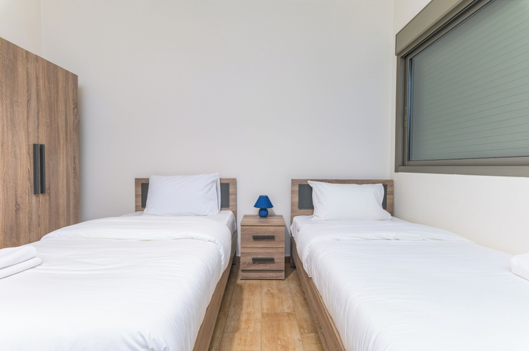 Room 5, Alti 3-BR Apt by Santa Maria Jal el Dib, El Metn