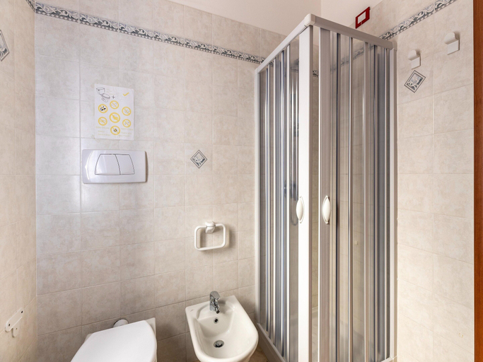 Bathroom 5, 150 Meters From the Sea, 2 Swimming Pools, Sassari
