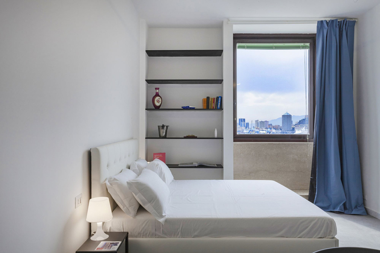 Room 2, Chic Modern Lofts - B - BK, Genova