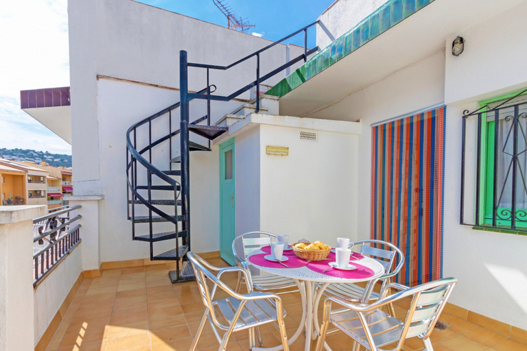 Outdoor dining 4, Apartment in Roses Near Sandy Beach, Girona