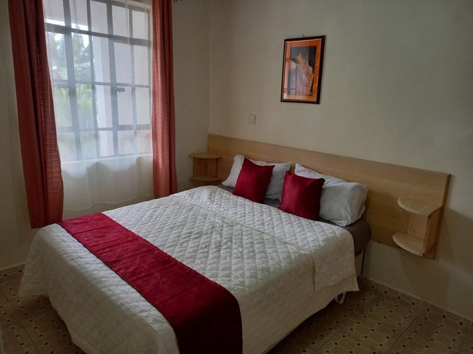 Room 3, Plantains Place Karatina, Mathira