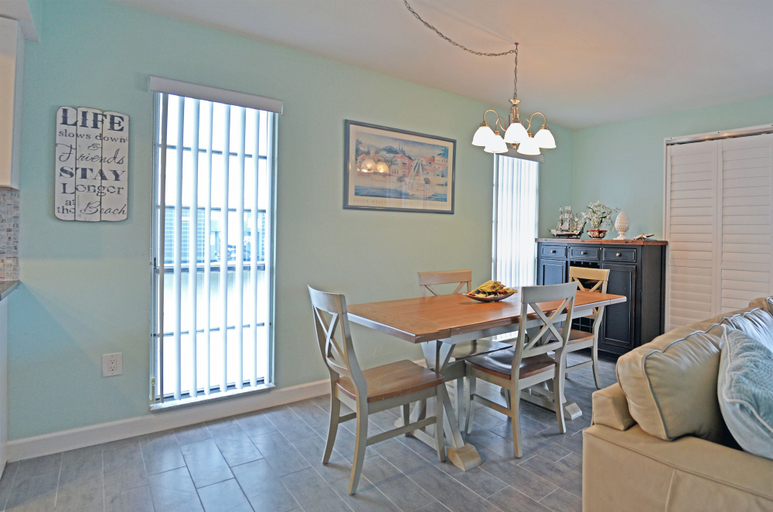 Interior 2, Holiday House 4, Sarasota