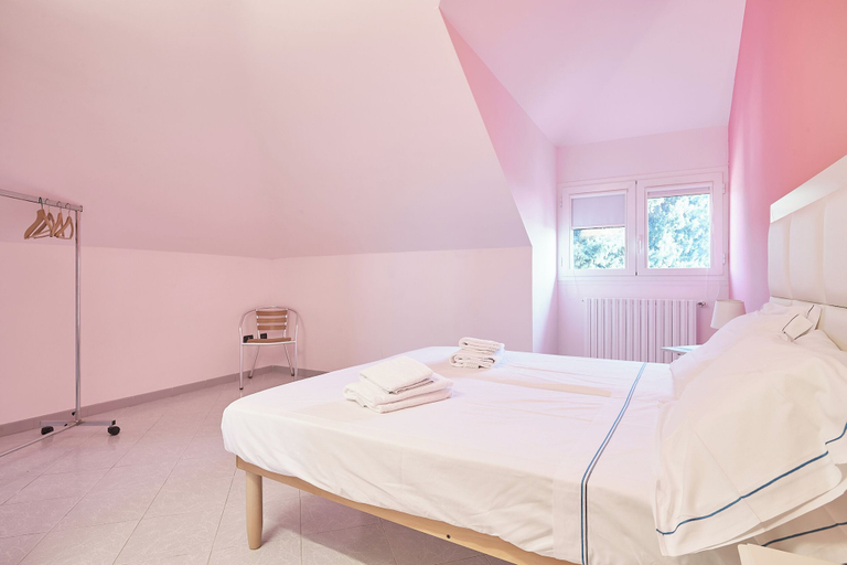 Interior 3, La Riviera dei Colori, Savona