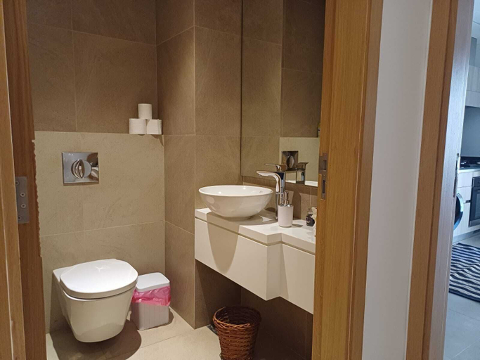 Bathroom 3, Saifi apartments, Beirut