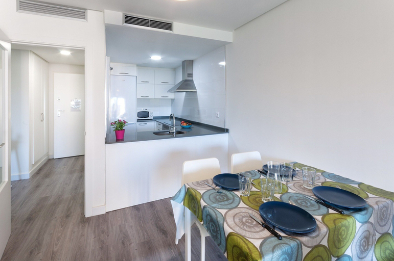 Others 5, - House In, Valencia
