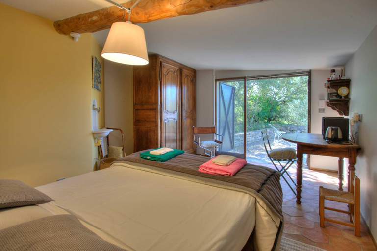 Room 3, Proven al Bergerie With Pool Sleeps 4 Gordes, Vaucluse