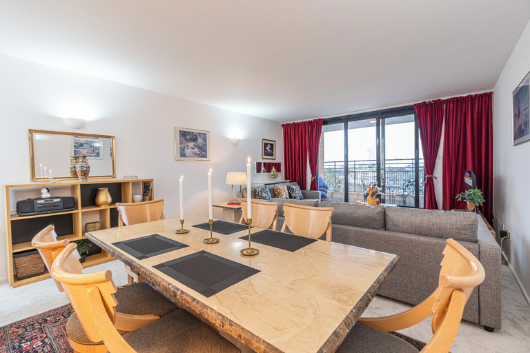 Room 5, Duplex 2BR 2BA Flat Near Gloucester Rd Station, London