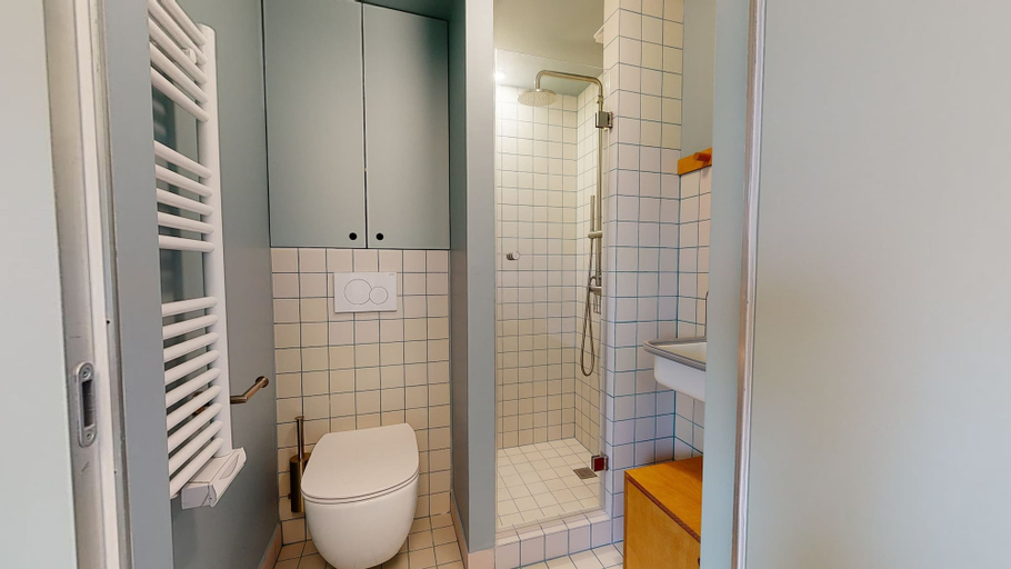 Room 4, Joivy 10 Douai 1BR Velux, Paris