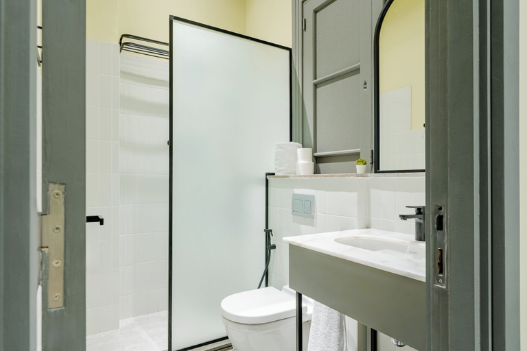 Bathroom 5, Brassbell Grey Studio Menasce House, Alexandria
