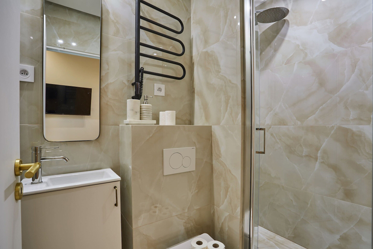 Bathroom 5, Superb air-conditioned apartment Center of Paris, Paris