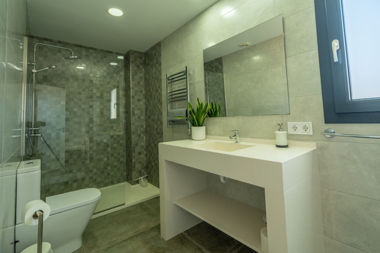 Others 4, Son Serra Paradise, Beachfront Villa, Baleares