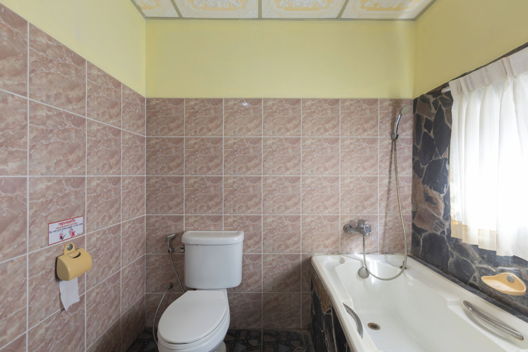 Bathroom 4, Kata Palace Hotel, Pulau Phuket