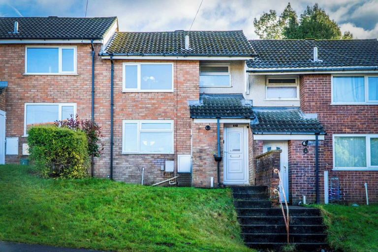 Front of property, Gellionen - 2 Bedroom House - Clydach, Swansea