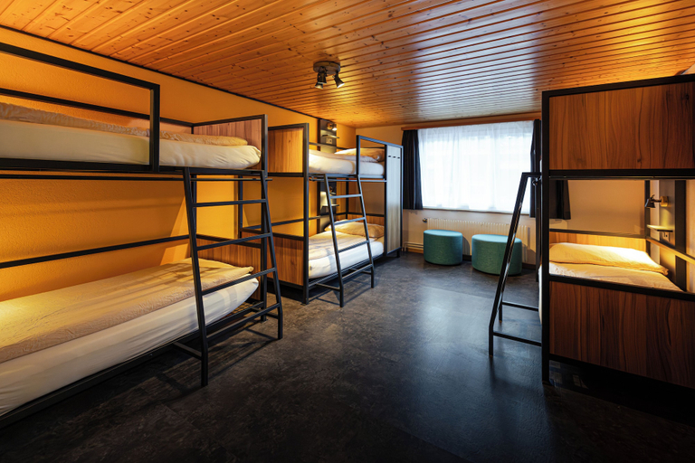 Bedroom 5, Eiger Lodge Easy, Interlaken