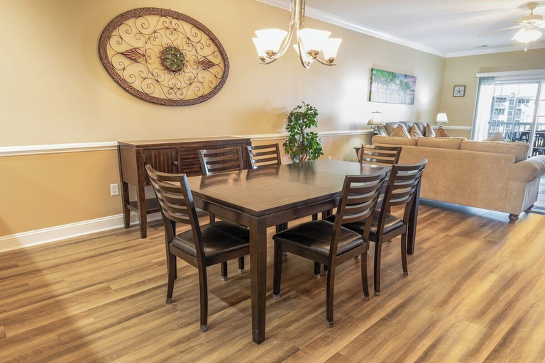 Interior 5, Magnolia Pointe Luster Leaf 4837-302, Horry