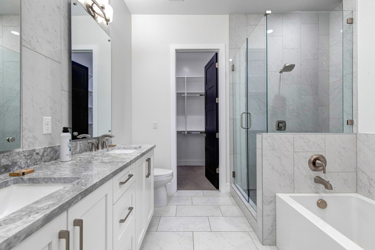 Bathroom 4, Frost Haven 4 Bedroom Townhouse, Summit