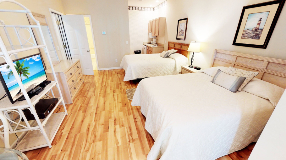 Interior 5, Club Villas Unit 25A - Lower Level, Brunswick