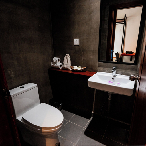 Bathroom 5, Onederz Koh Rong, Sihanoukville