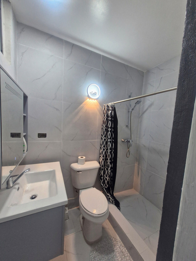 Bathroom 4, Philips Scott House Calinago