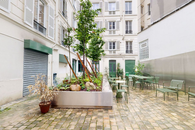 Room 2, Joivy Pleasant 1-bed Flat w/ Shared Courtyard, Paris