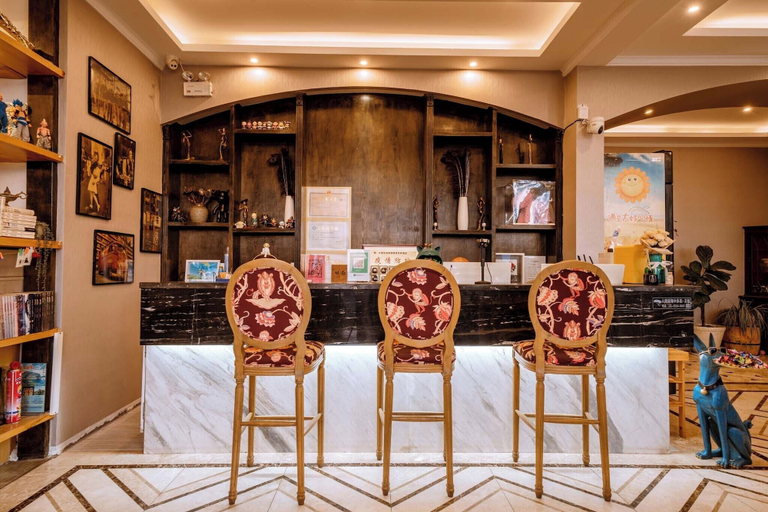Lobby 3, Jade moon, Dali Bai