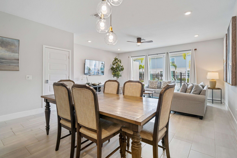 Interior 3, Kd912s Eagle Trace Marine, Osceola