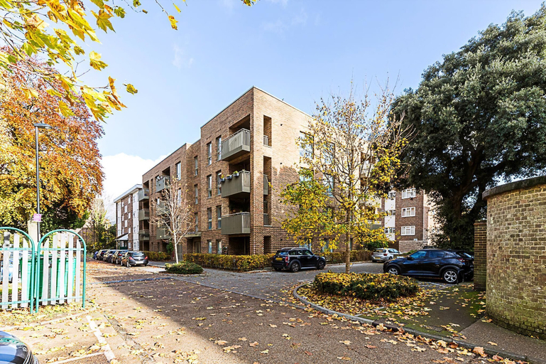 Exterior & Views 2, Chic Crystal Palace Flat with Balcony & Workspace, London