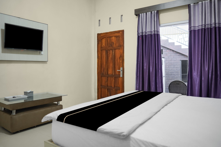 Room 5, Hotel O Roda Inn, Padang Pariaman