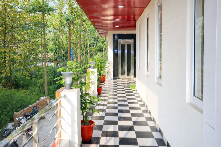 Others 5, Hotel Bindram Palace, Garhwal