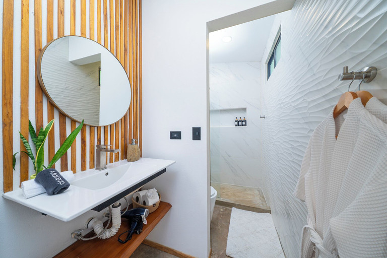 Bathroom 3, L'avventura Boutique Hotel, Santa Cruz