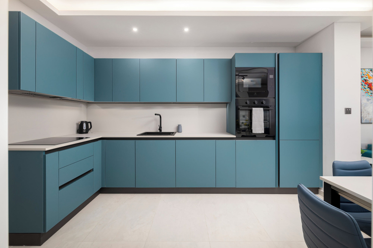 Private kitchen 2, Chic Stylish Maisonette Near Tigne Point