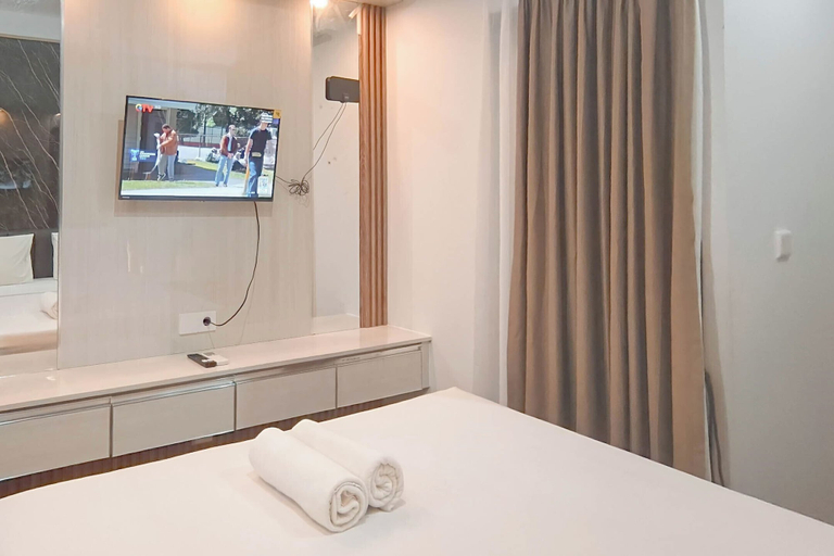 Interior 5, Cozy Living Studio At Apartment Delft Ciputra Makassar, Makassar