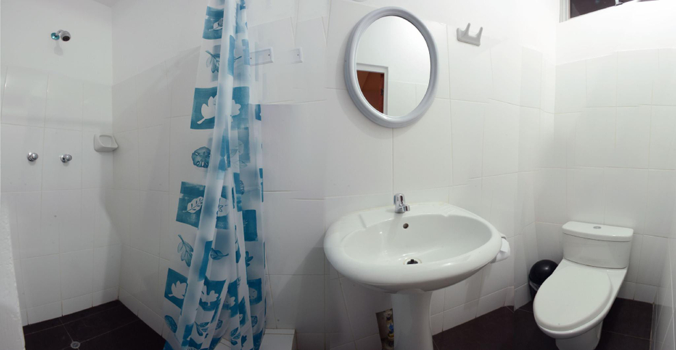 Bathroom 3, Hostal Casa Blanca, San Martín