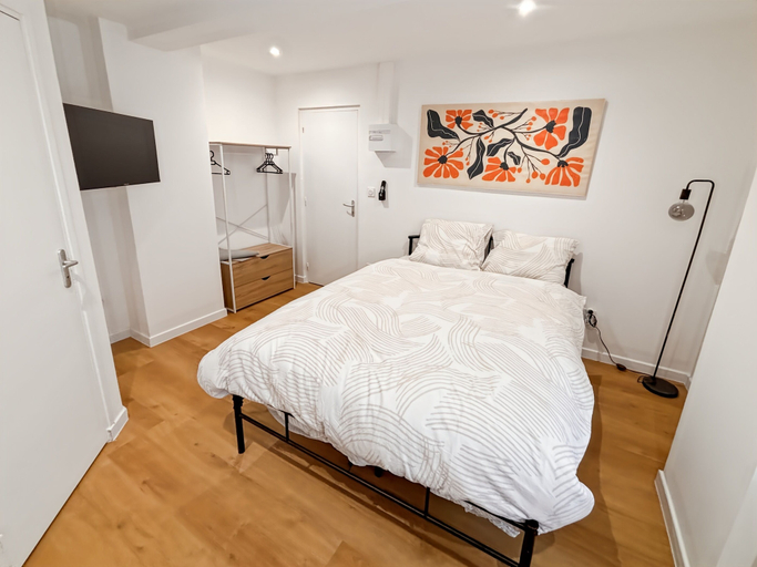 Room 3, Au42BisJM, Nord