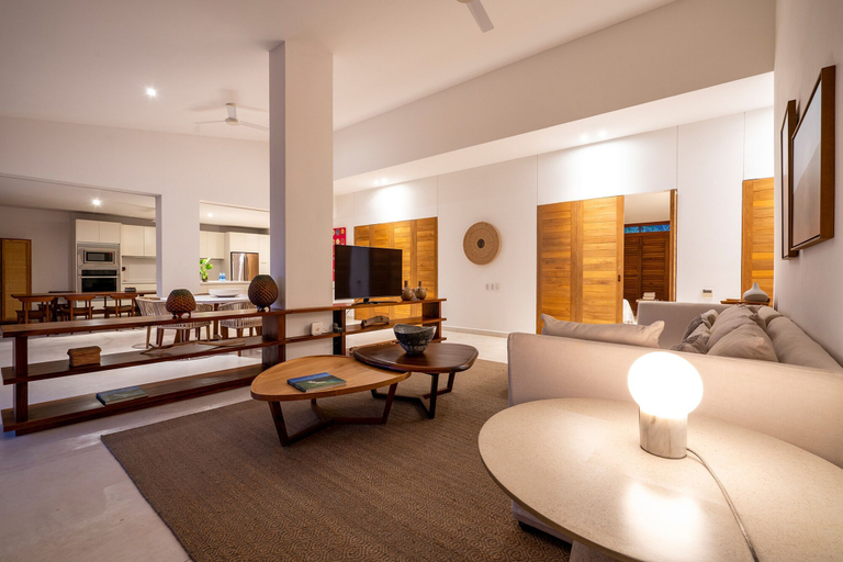 Room 4, Careyes 114 Oceanfront Luxury With a Spacious Te, La Huerta