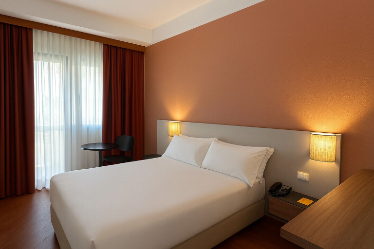 Bedroom 4, HOTEL DELFINO TARANTO, Taranto