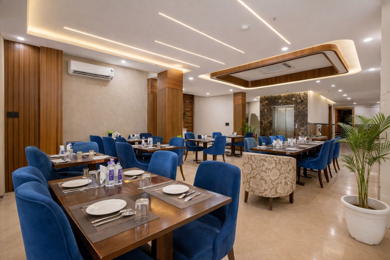 Food & Drinks 4, Hotel Urban Royale Near IGI Airport, Delhi