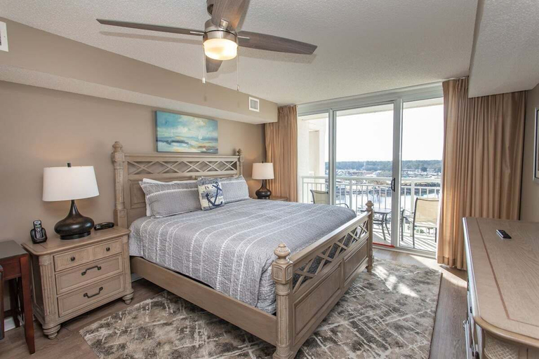 Interior 3, Yacht Club 1-1103, Horry