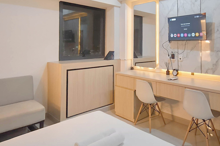 Interior 3, Chic Studio At Bandaraya - Tallasa City Makassar Apartment, Makassar