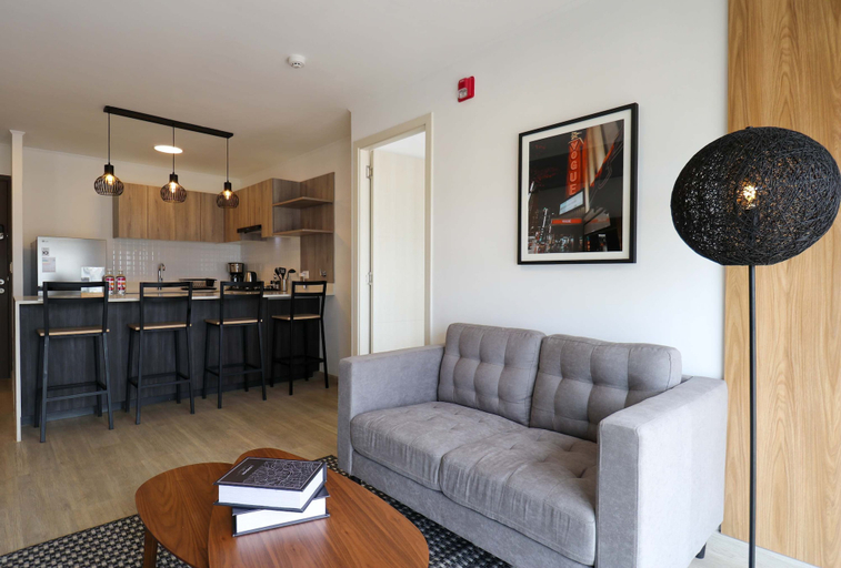Room 4, w Engaging 2BR in the Heart of Barranco, Lima